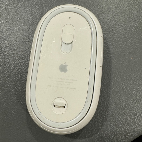 Genuine Apple A1197 Bluetooth laser Mighty mouse in a dinosaur egg pattern - Picture 2 of 7